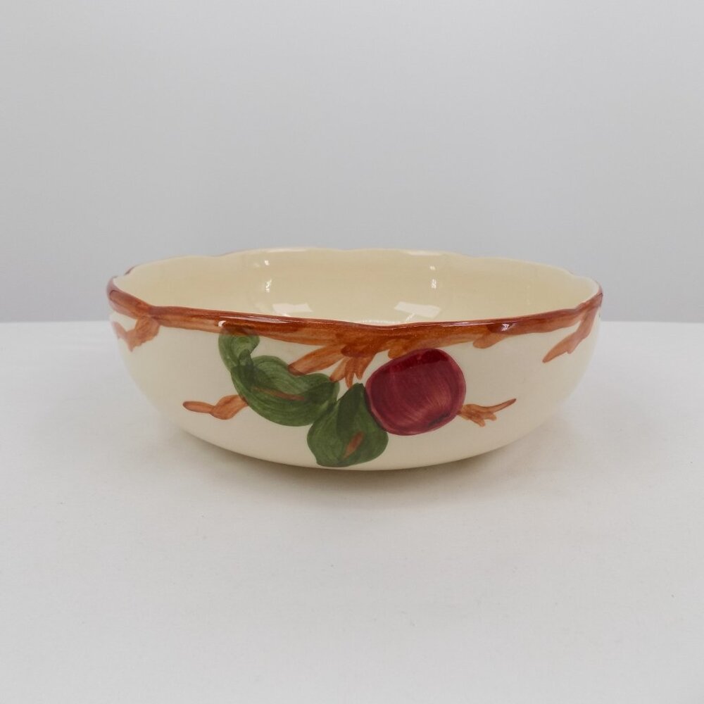 Franciscan Apple 8" Round Vegetable Bowl Scalloped Edge Vintage 1940s Backstamp